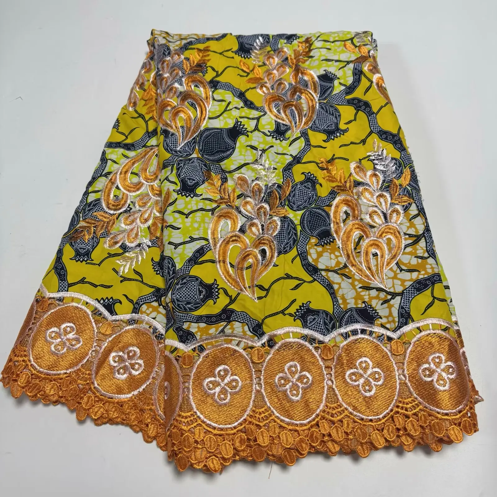 Fashion African Wax Lace Fabric High Quality Nigerian Embroidery Lace Fabric French For Women Wedding Dresses Sew 6 Yards 19A08
Fashion African Wax Lace Fabric High Quality Nigerian Embroidery Lace Fabric French For Women Wedding Dresses Sew 6 Yards 19A08