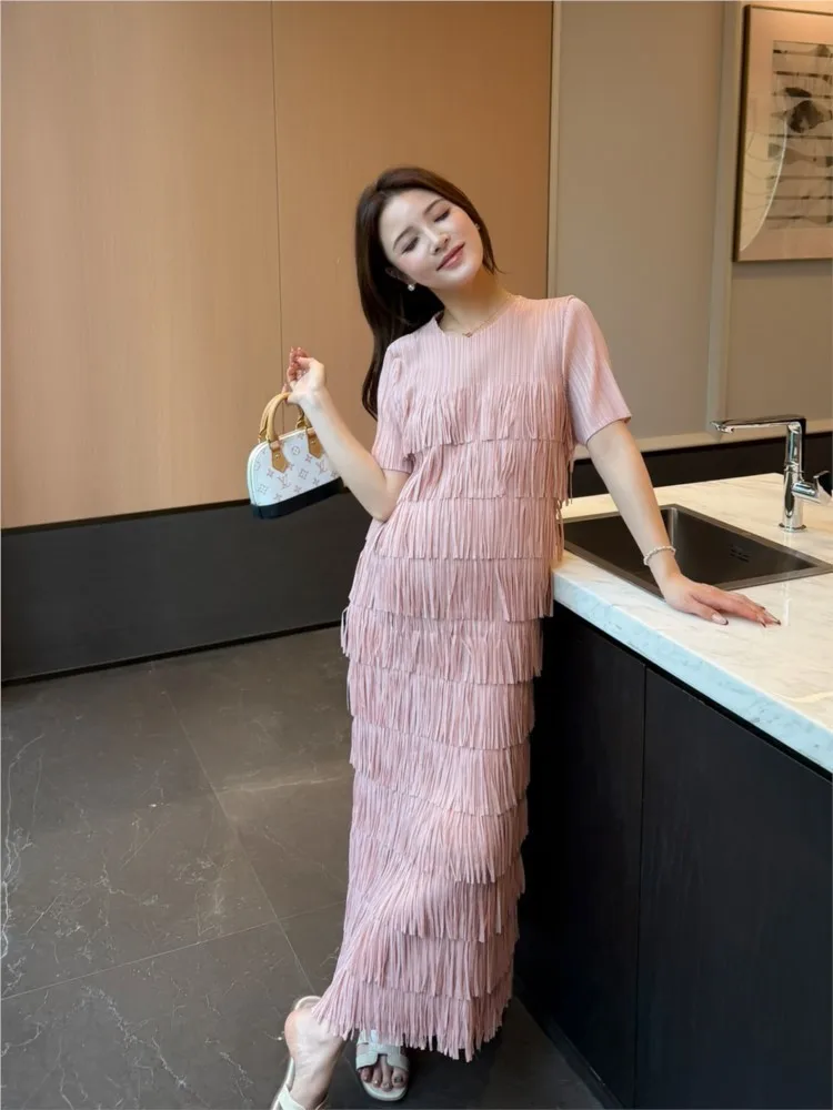 A new pink cake dress with tassels for maternity wear and versatile long
A new pink cake dress with tassels for maternity wear and versatile long