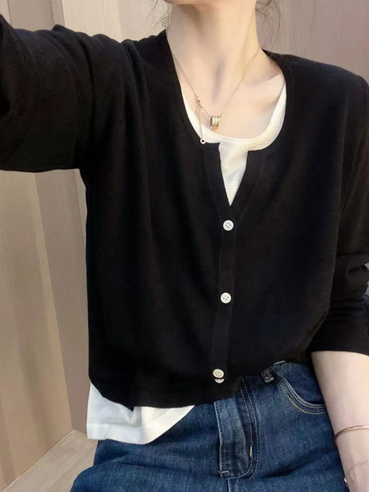 Женский трикотаж V-Ne Color Blo Long Sve для похудения, верхний свитер, основа irt, мягкий, удобный, свободный крой, для поездок на работу, S...
Женский трикотаж V-Ne Color Blo Long Sve для похудения, верхний свитер, основа irt, мягкий, удобный, свободный крой, для поездок на работу, S...