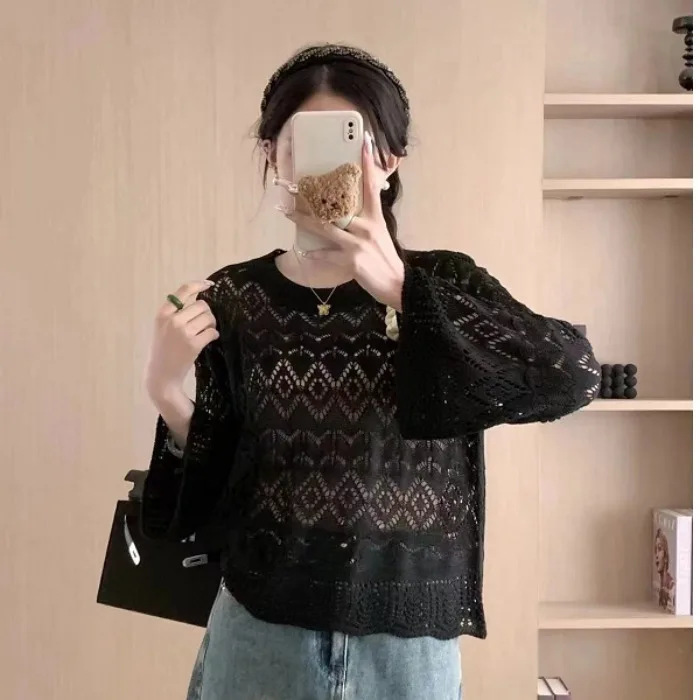 Elegant Long Sleeve Hollow out Knitted Top Women's Spring Summer Slimming Meat Covering Sun Protection Loose Fit French Style
Elegant Long Sleeve Hollow out Knitted Top Women's Spring Summer Slimming Meat Covering Sun Protection Loose Fit French Style