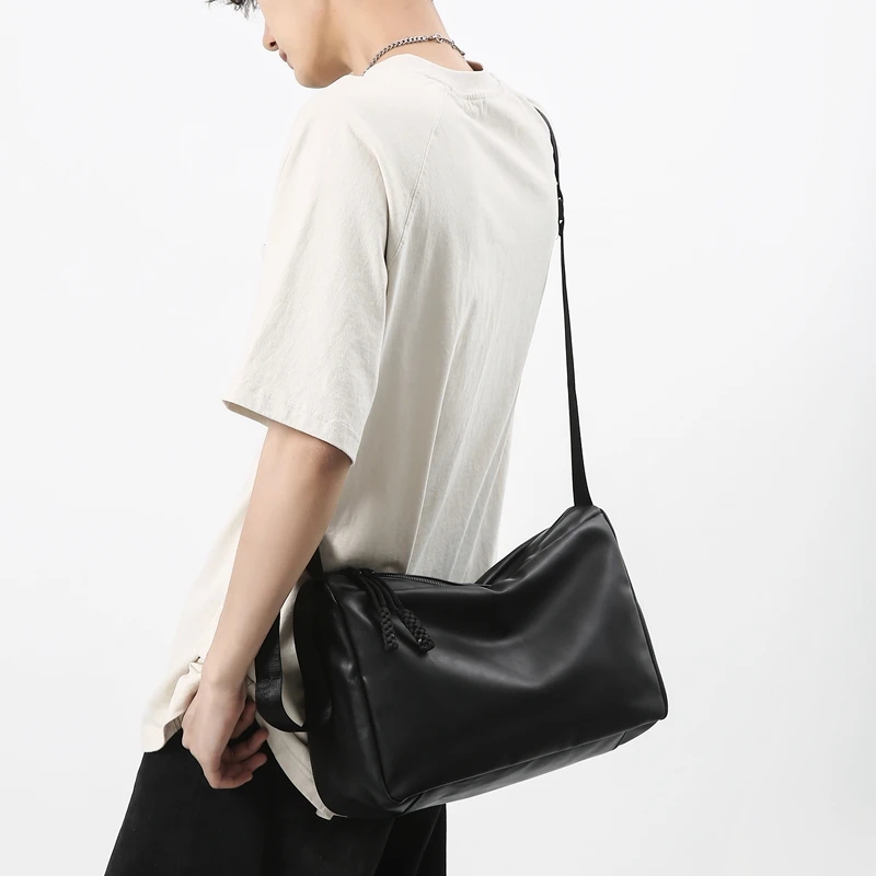 Fahion Trend PU Leather Cool Handbags Soft Shoulder Strap Party Designer Brands Men Girls Women Crossbody Bags With Large Pocket
Fahion Trend PU Leather Cool Handbags Soft Shoulder Strap Party Designer Brands Men Girls Women Crossbody Bags With Large Pocket