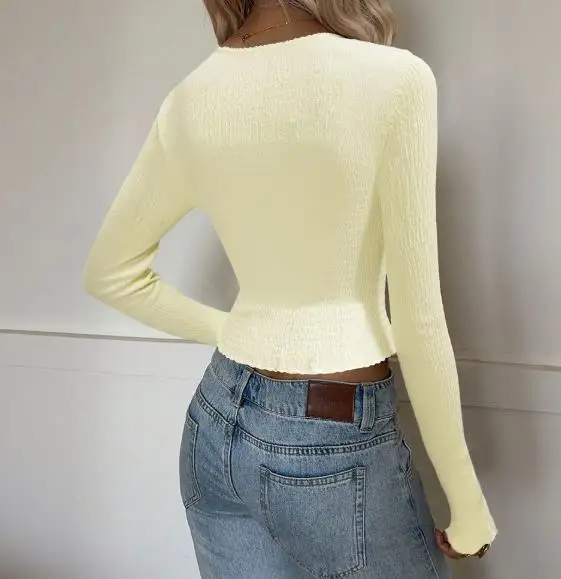 Spring\summer New Y2K Fashion Sexy Style Solid Color Simple Lace Collar Layered Ruffle Edge Design Slim Fit Long Sleeved T-Shirt
Spring\summer New Y2K Fashion Sexy Style Solid Color Simple Lace Collar Layered Ruffle Edge Design Slim Fit Long Sleeved T-Shirt