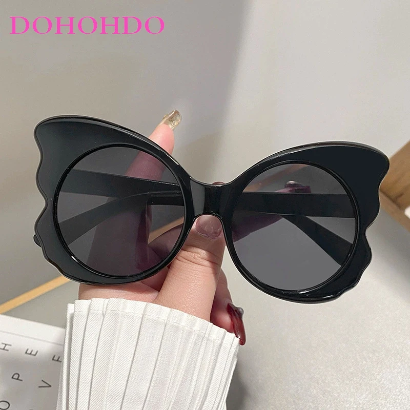 Big Frame Butterfly Sunglasses For Women Men Trendy Luxury Brand Designer Personality Outdoors Travel Party Sun Glasses UV400
Big Frame Butterfly Sunglasses For Women Men Trendy Luxury Brand Designer Personality Outdoors Travel Party Sun Glasses UV400