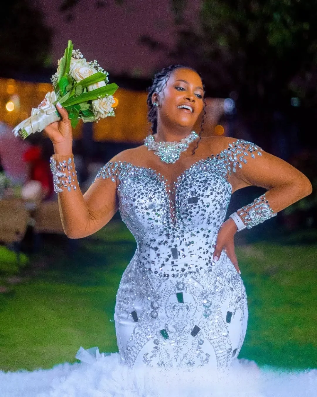 Customized Shinny Heavy Crystals Beads Plus Size Wedding Dress Vestido De Noiva Long Sleeves Tiers Africa Bridal Gowns
Customized Shinny Heavy Crystals Beads Plus Size Wedding Dress Vestido De Noiva Long Sleeves Tiers Africa Bridal Gowns