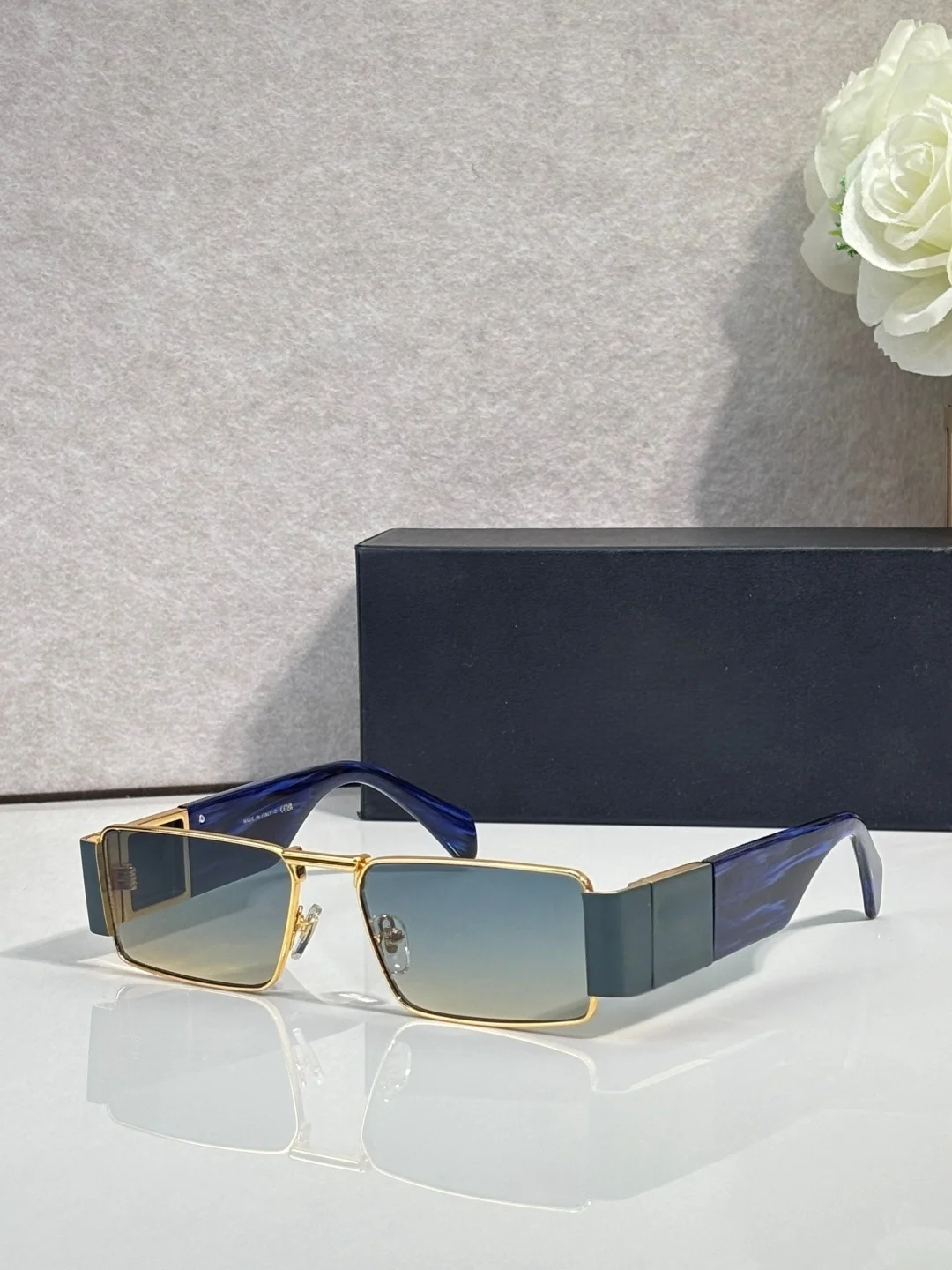 Luxury Brand Versatile Sunglasses Unisex High-End Sunglasses Driving Sunglasses Fashion Sunglasses Premium Gifts Simple 1882
Luxury Brand Versatile Sunglasses Unisex High-End Sunglasses Driving Sunglasses Fashion Sunglasses Premium Gifts Simple 1882
