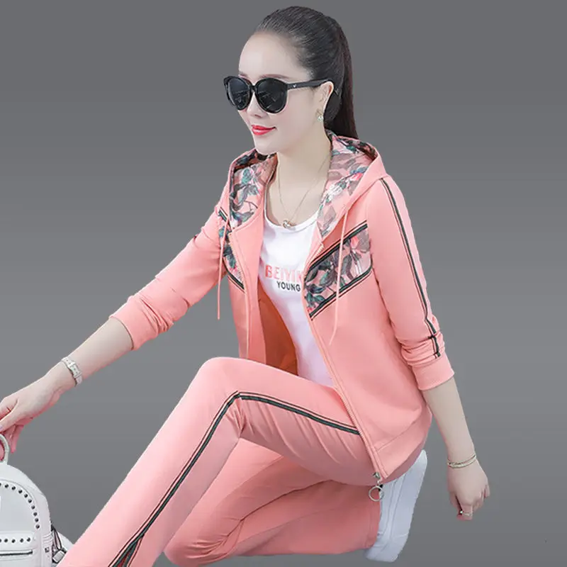 Spring 2023 Women Fashion Sportswear Women's Spring And Autumn Wide Leg Pants Slim Print Three Piece Set
Spring 2023 Women Fashion Sportswear Women's Spring And Autumn Wide Leg Pants Slim Print Three Piece Set