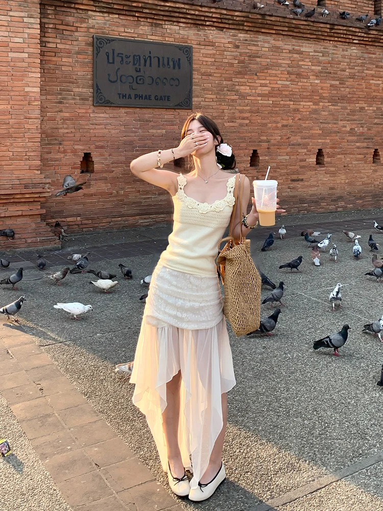 Женская шифоновая юбка миди Adan с кружевными вставками, с завышенной талией, стройнящая, универсального дизайна, А-силуэт, корейский стиль, летняя новинка
Женская шифоновая юбка миди Adan с кружевными вставками, с завышенной талией, стройнящая, универсального дизайна, А-силуэт, корейский стиль, летняя новинка