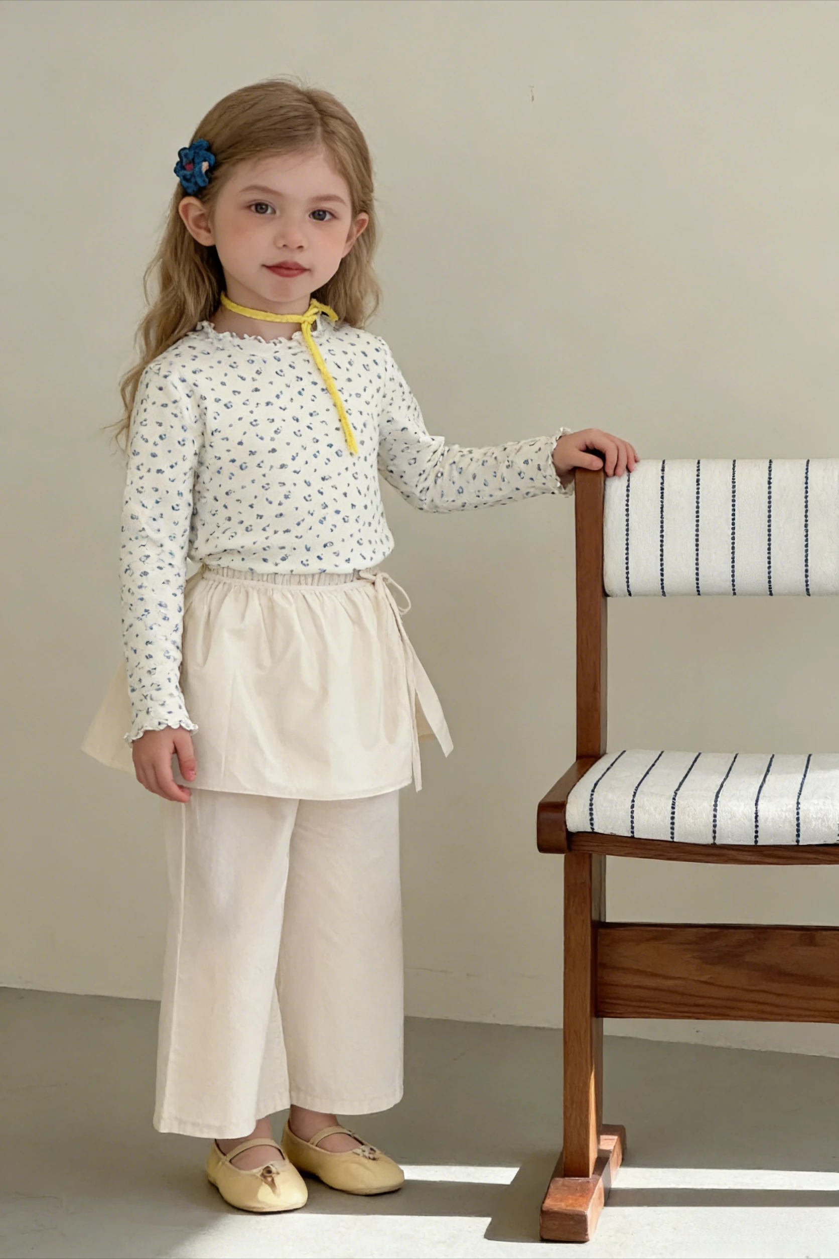 Girls Pants 2026 Spring New Korean Version Fart Curtain Wide Leg Pants Casual Fashion Daily Stylish Versatile Wear
Girls Pants 2026 Spring New Korean Version Fart Curtain Wide Leg Pants Casual Fashion Daily Stylish Versatile Wear