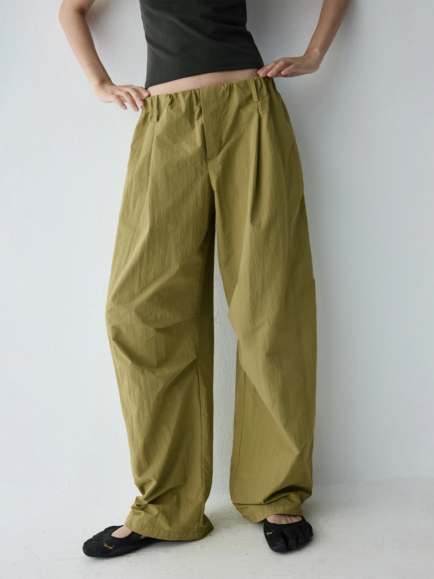 HaveRice Restaurant Summer Lightweight Breathable Loose Elastic Waist Wide Leg Pants Casual Comfortable Nylon Cotton Blend
HaveRice Restaurant Summer Lightweight Breathable Loose Elastic Waist Wide Leg Pants Casual Comfortable Nylon Cotton Blend