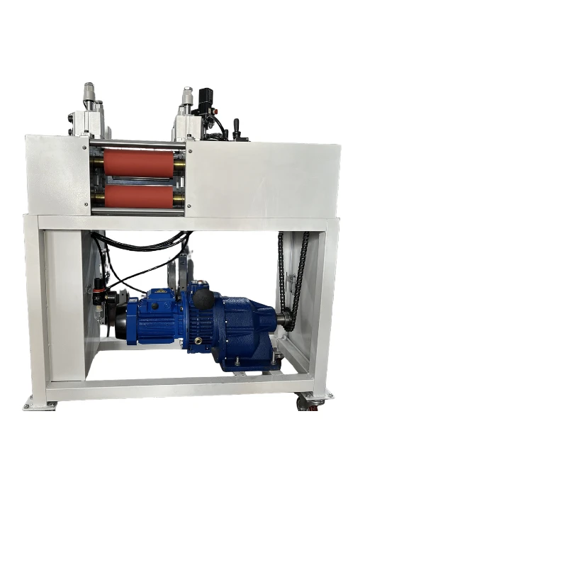 Heating roller press, leveling and laminating machine, traction and drawing material bronzing and gluing machine
Heating roller press, leveling and laminating machine, traction and drawing material bronzing and gluing machine