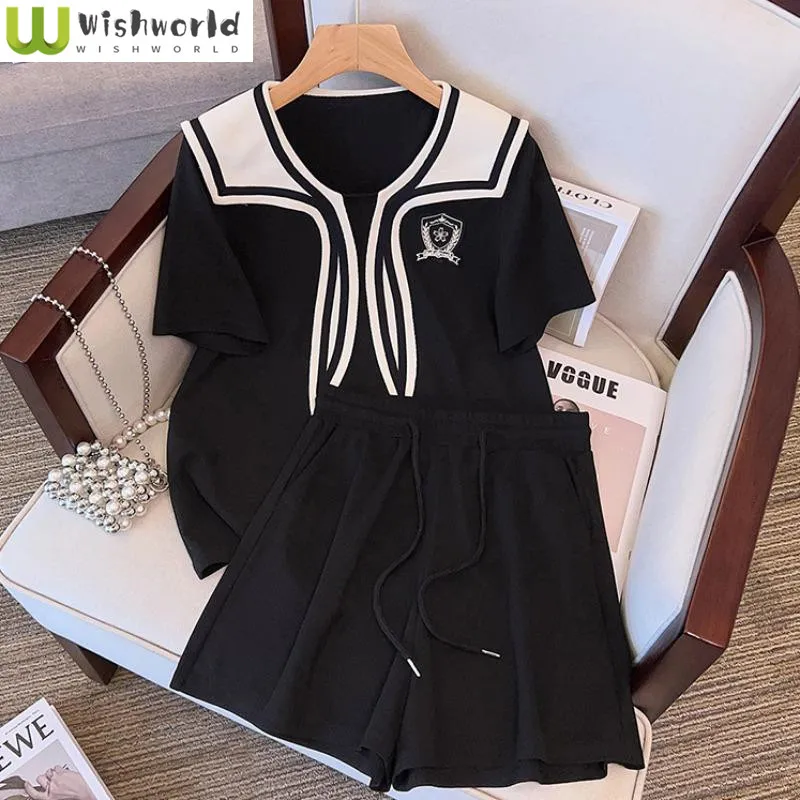 T-shirt Top Wide Leg Shorts Two-piece Set Korean Version Casual Temperament Loose and Slimming Women's Set
T-shirt Top Wide Leg Shorts Two-piece Set Korean Version Casual Temperament Loose and Slimming Women's Set