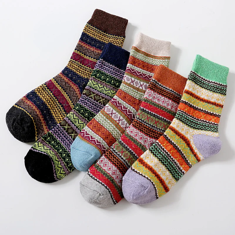 New Autumn and Winter Thickened Warm Imitation Rabbit Wool Socks for Ladies Color-blocking Mid-tube Cotton Socks Striped Flower
New Autumn and Winter Thickened Warm Imitation Rabbit Wool Socks for Ladies Color-blocking Mid-tube Cotton Socks Striped Flower