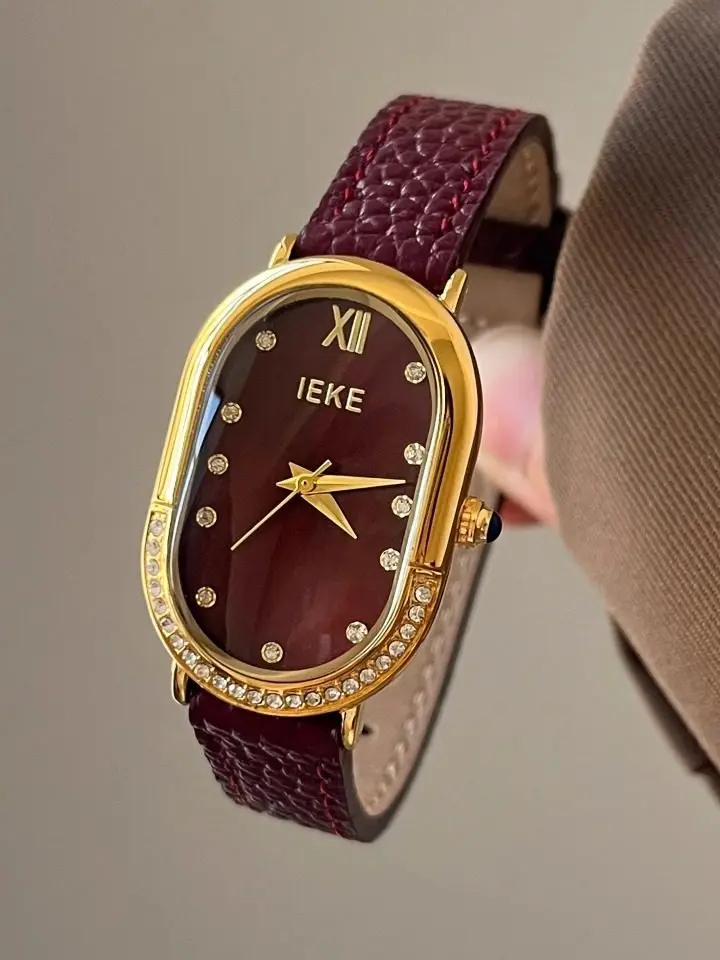 New Women'S Fashion Watch, Vintage Oval Design, High-End And Versatile, Exquisite Quartz Watch, A Creative Gift For Women.
New Women'S Fashion Watch, Vintage Oval Design, High-End And Versatile, Exquisite Quartz Watch, A Creative Gift For Women.