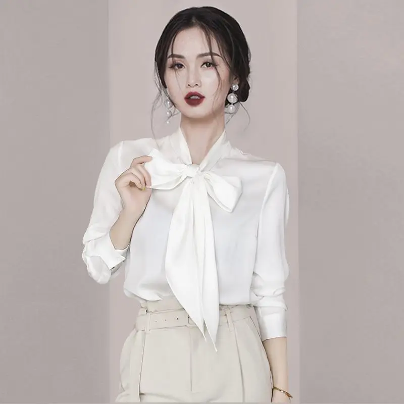 Elegant Satin Women's Shirt with Bow Tie Base Shirt Sleeve Professional Style Spring Autumn New Arrival Shirt
Elegant Satin Women's Shirt with Bow Tie Base Shirt Sleeve Professional Style Spring Autumn New Arrival Shirt