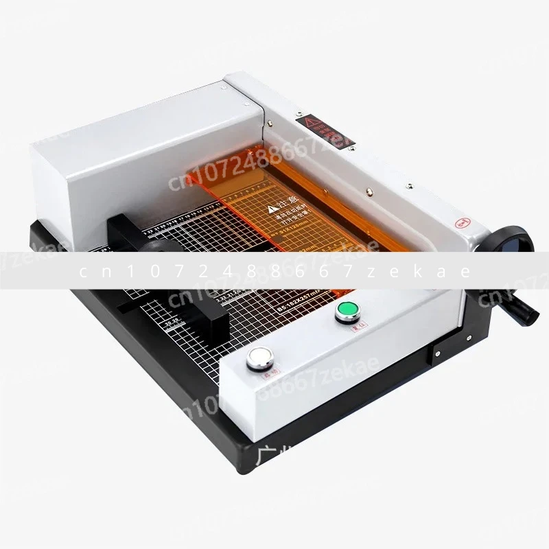 Полностью автоматический настольный резак для бумаги, электрический, толстый слой формата А4, тяжелый резак для карточек, офисная фото доска, самоклеящаяся, нежная, маленькая буо
Полностью автоматический настольный резак для бумаги, электрический, толстый слой формата А4, тяжелый резак для карточек, офисная фото доска, самоклеящаяся, нежная, маленькая буо