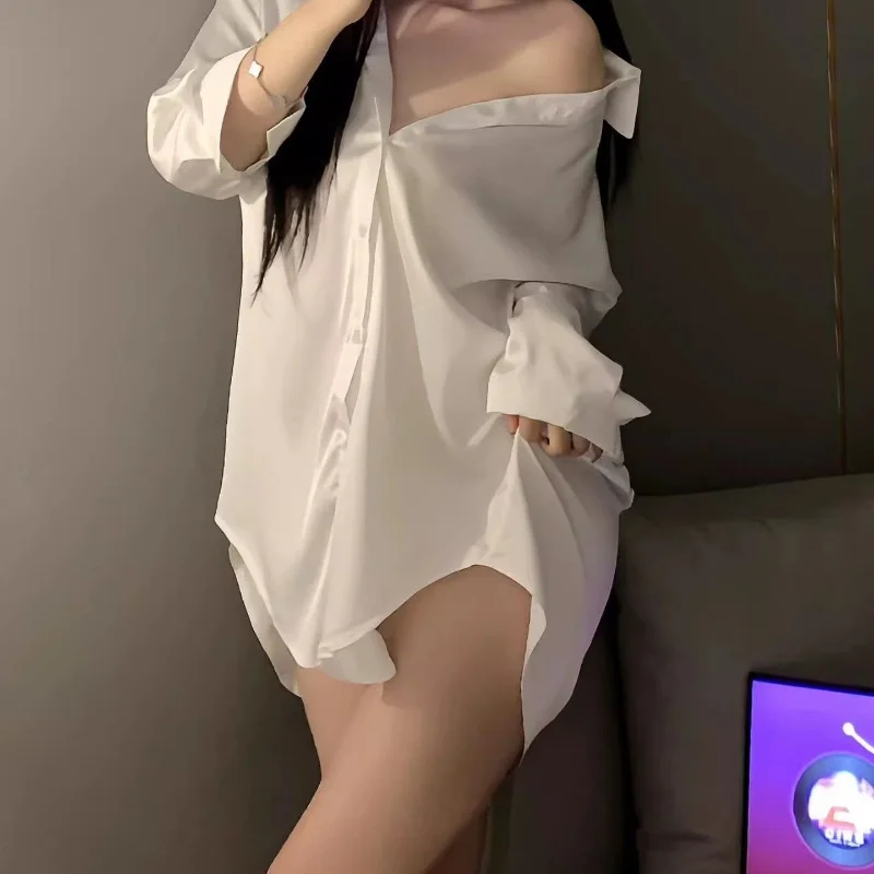 Women's Ice Silk Sun Protection Shirt Shawl Summer New Loose Cardigan Top Outerwear Nightgown - Lightweight Comfortable Clothing
Women's Ice Silk Sun Protection Shirt Shawl Summer New Loose Cardigan Top Outerwear Nightgown - Lightweight Comfortable Clothing