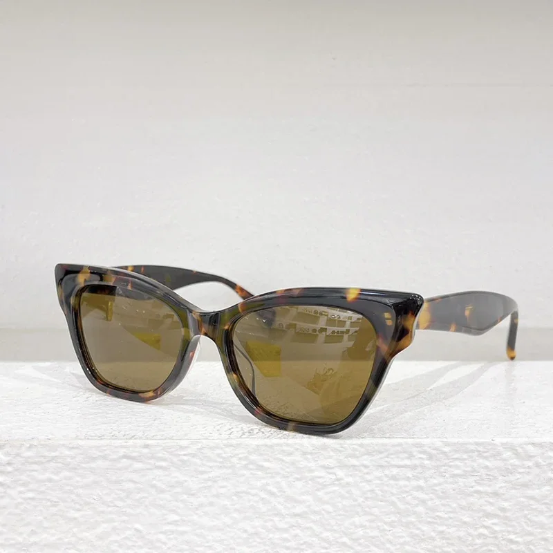 Retro Fashion High Quailty Cat Eye Sunglasses Acetate Frame with Gradient UV400 Lens Shades Outdoor Female Eyewear
Retro Fashion High Quailty Cat Eye Sunglasses Acetate Frame with Gradient UV400 Lens Shades Outdoor Female Eyewear