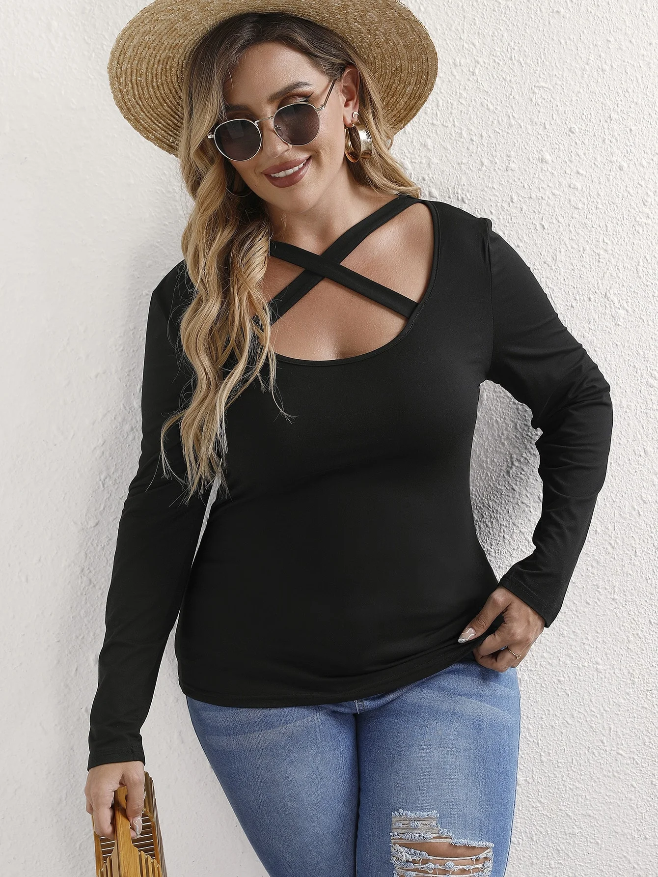 Plus Size Black Long Sleeve Top with Crisscross Cutout Neckline
Plus Size Black Long Sleeve Top with Crisscross Cutout Neckline