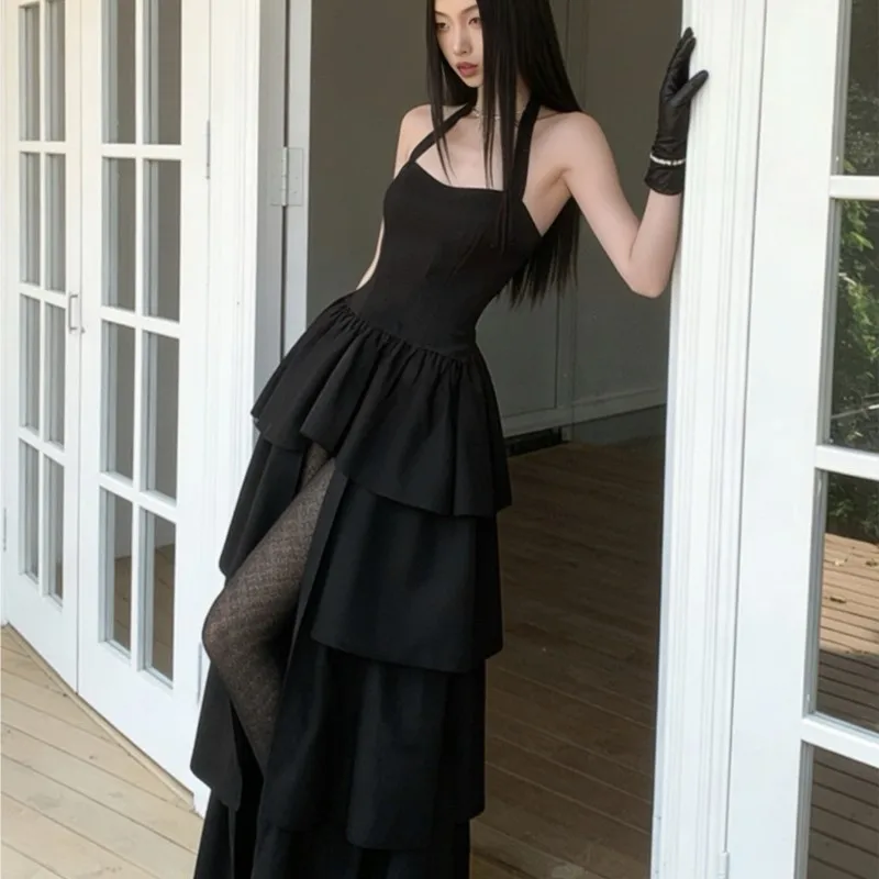 Black romantic irregular halter top cinched waist puffy long dress
Black romantic irregular halter top cinched waist puffy long dress