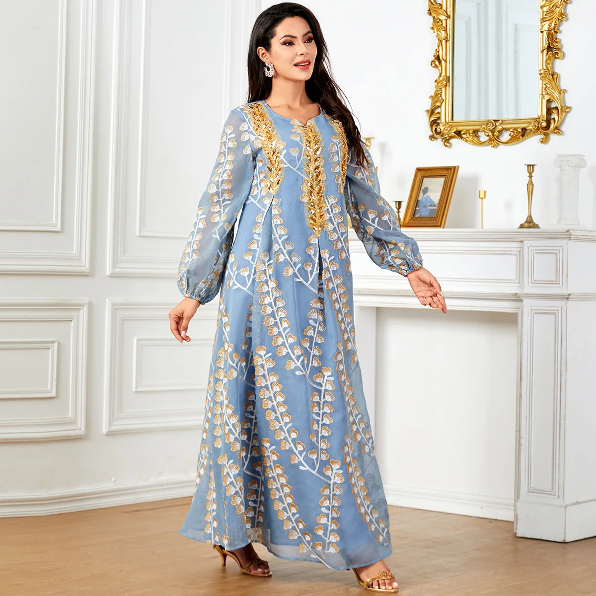 New Fashion Women Muslim Dress Middle East Embroidery Dubai Abaya Turkey Robe Moroccan Kaftan Vistidos Musulmane Femme Vestidos
New Fashion Women Muslim Dress Middle East Embroidery Dubai Abaya Turkey Robe Moroccan Kaftan Vistidos Musulmane Femme Vestidos