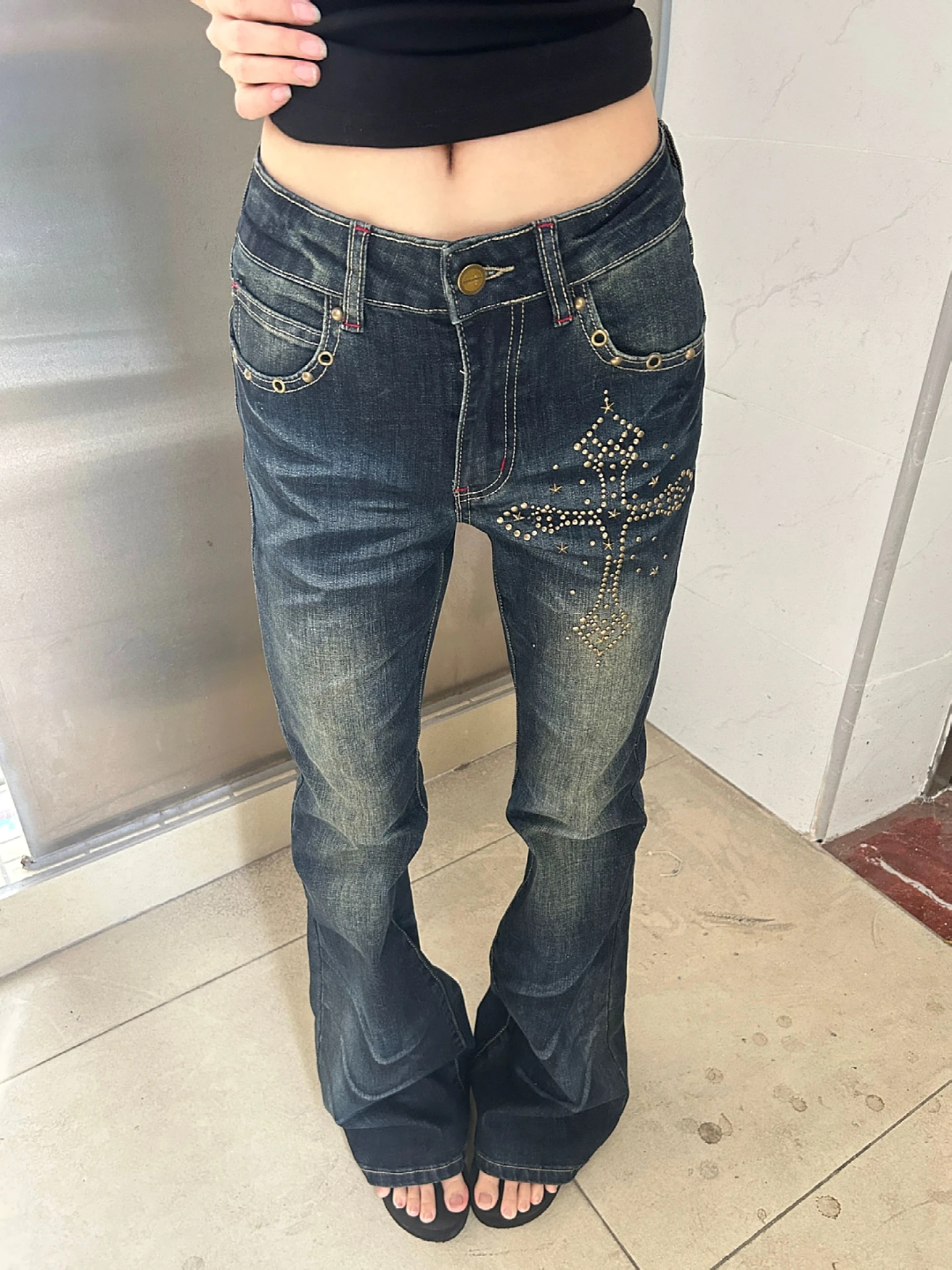 Retro American Vibe plus Size Washed Denim Bell Bottom Jeans Women Slimming Sexy Low Waist Street Style Summer Casual
Retro American Vibe plus Size Washed Denim Bell Bottom Jeans Women Slimming Sexy Low Waist Street Style Summer Casual