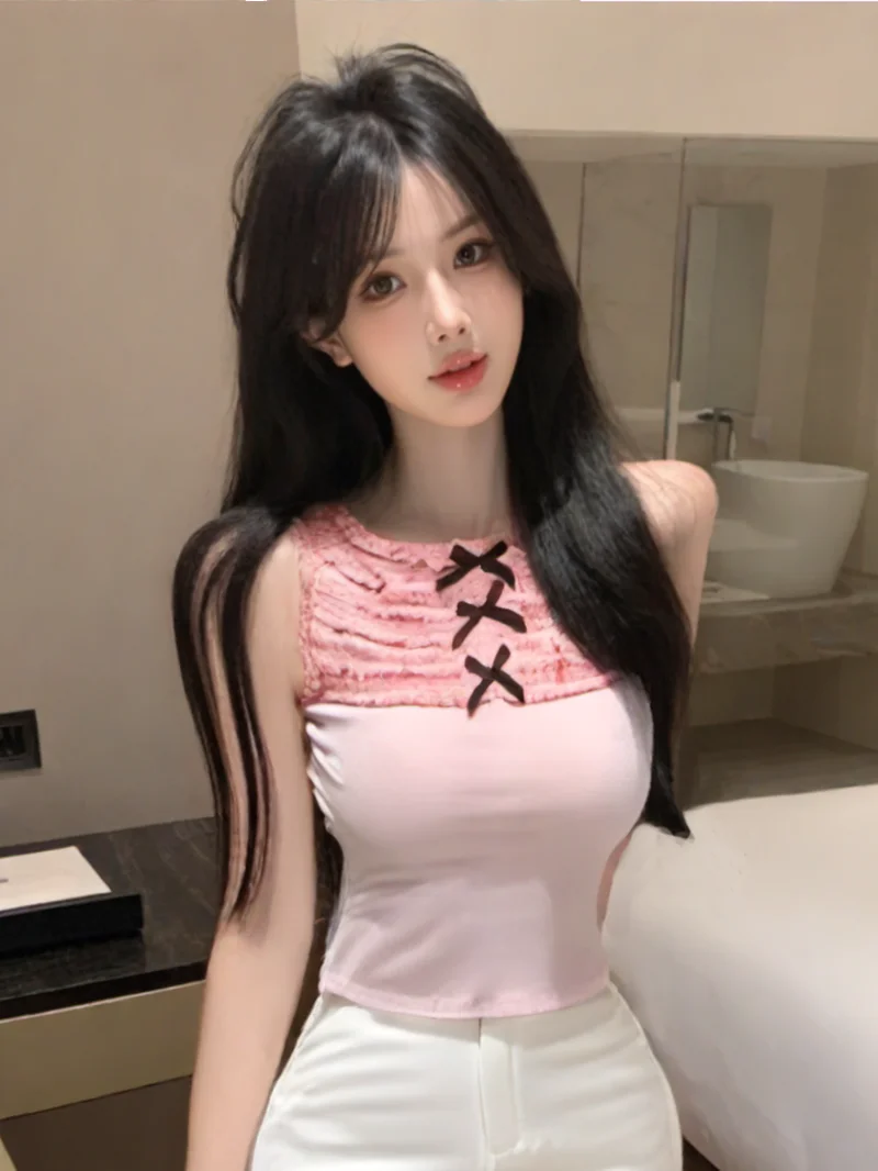 Sweet Knot Knitted Vest Women's Summer New Heavy Splicing Lace Anti-aging Inner Short Top Korean Style Slim Fit
Sweet Knot Knitted Vest Women's Summer New Heavy Splicing Lace Anti-aging Inner Short Top Korean Style Slim Fit