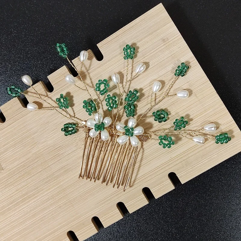 Зеленые хрустальные тиары-гребни с жемчугом, аксессуары для волос для вечеринок, ручной работы, женские повязки на голову, украшения для волос, модные ювелирные изделия
Зеленые хрустальные тиары-гребни с жемчугом, аксессуары для волос для вечеринок, ручной работы, женские повязки на голову, украшения для волос, модные ювелирные изделия