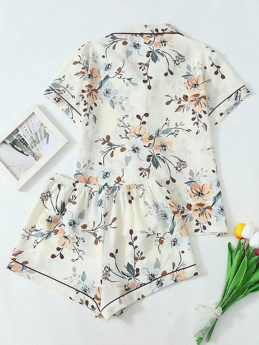 2-Piece Womens Apricot Floral Print Lapel Button Short Sleeve Blouse And Bowknot Shorts Pajama Set For Home Wear
2-Piece Womens Apricot Floral Print Lapel Button Short Sleeve Blouse And Bowknot Shorts Pajama Set For Home Wear