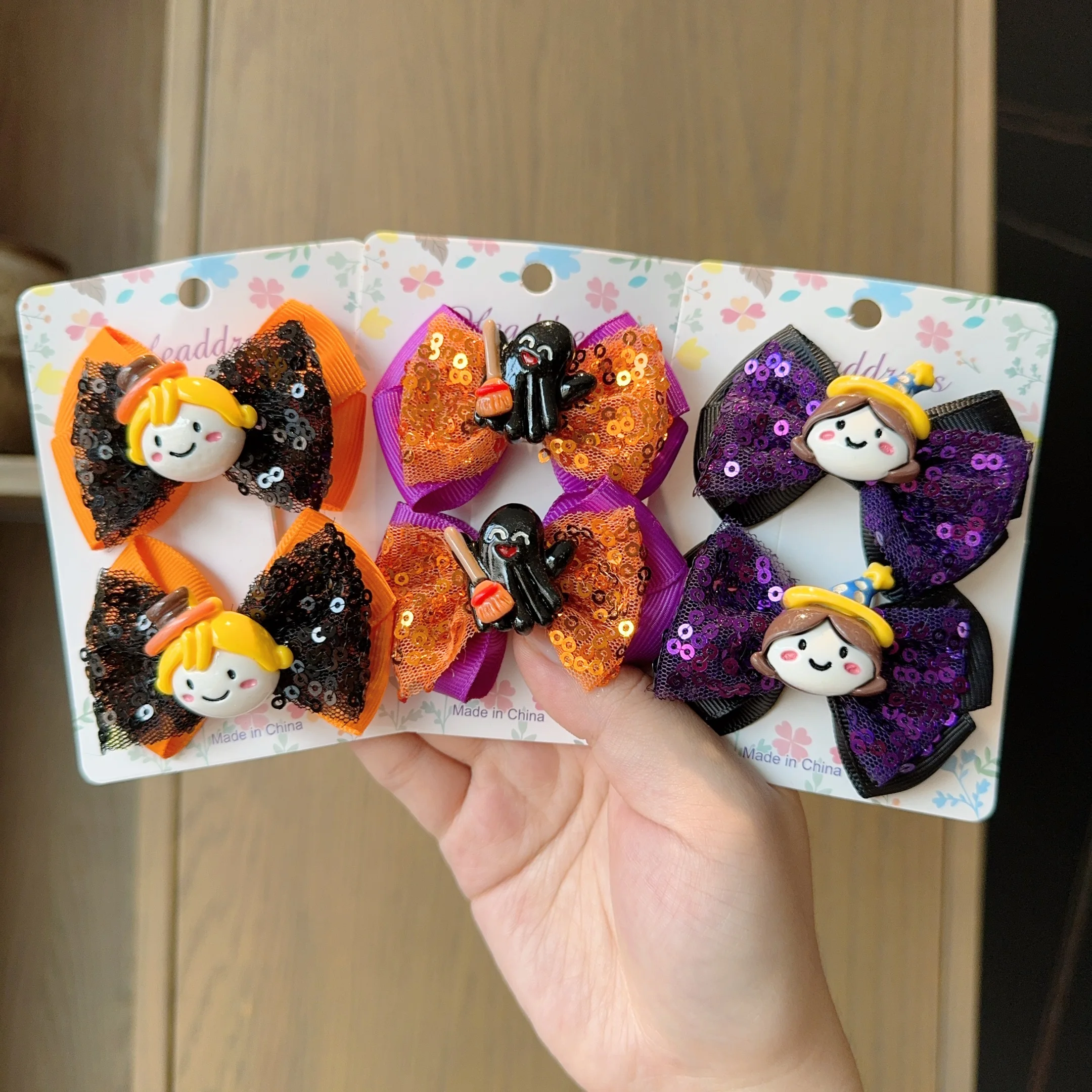 2Pcs/Set New Halloween Cartoon Hairpins Bows Hair Accessories Lace Sequin Hairpins Children Cute Barrettes Kids Gift
2Pcs/Set New Halloween Cartoon Hairpins Bows Hair Accessories Lace Sequin Hairpins Children Cute Barrettes Kids Gift