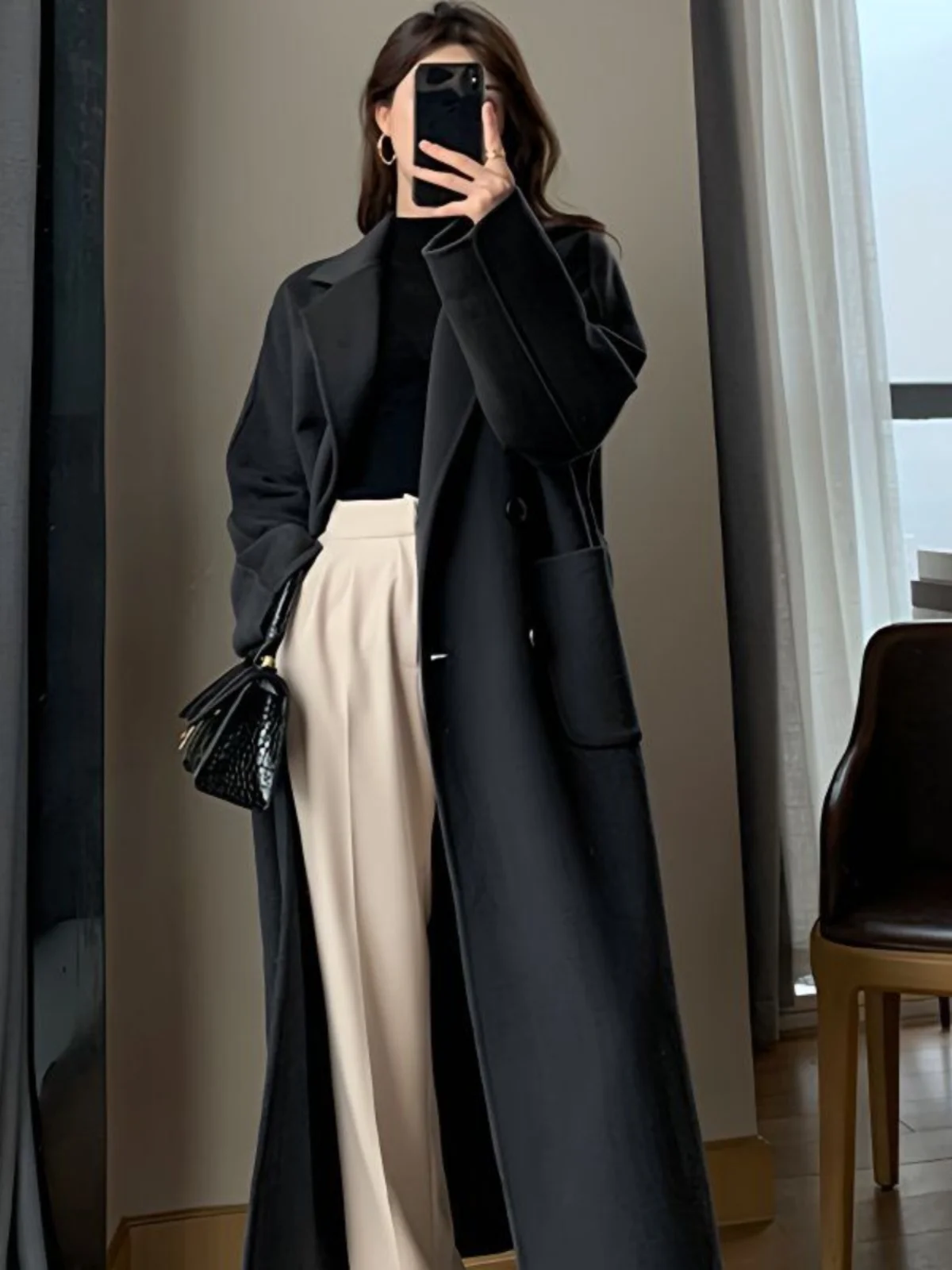 Осенне-зимнее утепленное женское пальто большого размера, длиной ниже колена, средней длины, шерстяное, уличный стиль, свободный крой, мягкое, комфортное...
Осенне-зимнее утепленное женское пальто большого размера, длиной ниже колена, средней длины, шерстяное, уличный стиль, свободный крой, мягкое, комфортное...