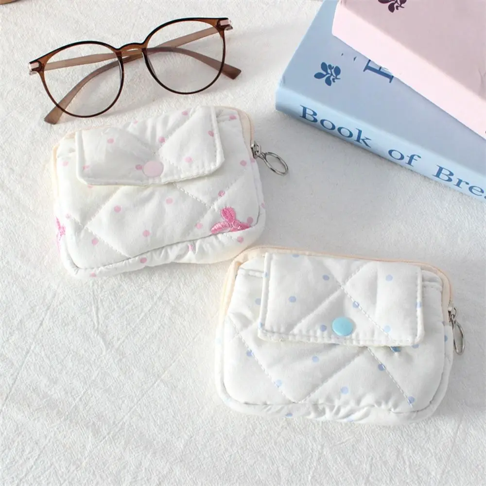 New Quilted Mini Earphone Bag Lightweight Cartoon Floral Earphone Case Cute Soft Cloth Earphone Pouch
New Quilted Mini Earphone Bag Lightweight Cartoon Floral Earphone Case Cute Soft Cloth Earphone Pouch