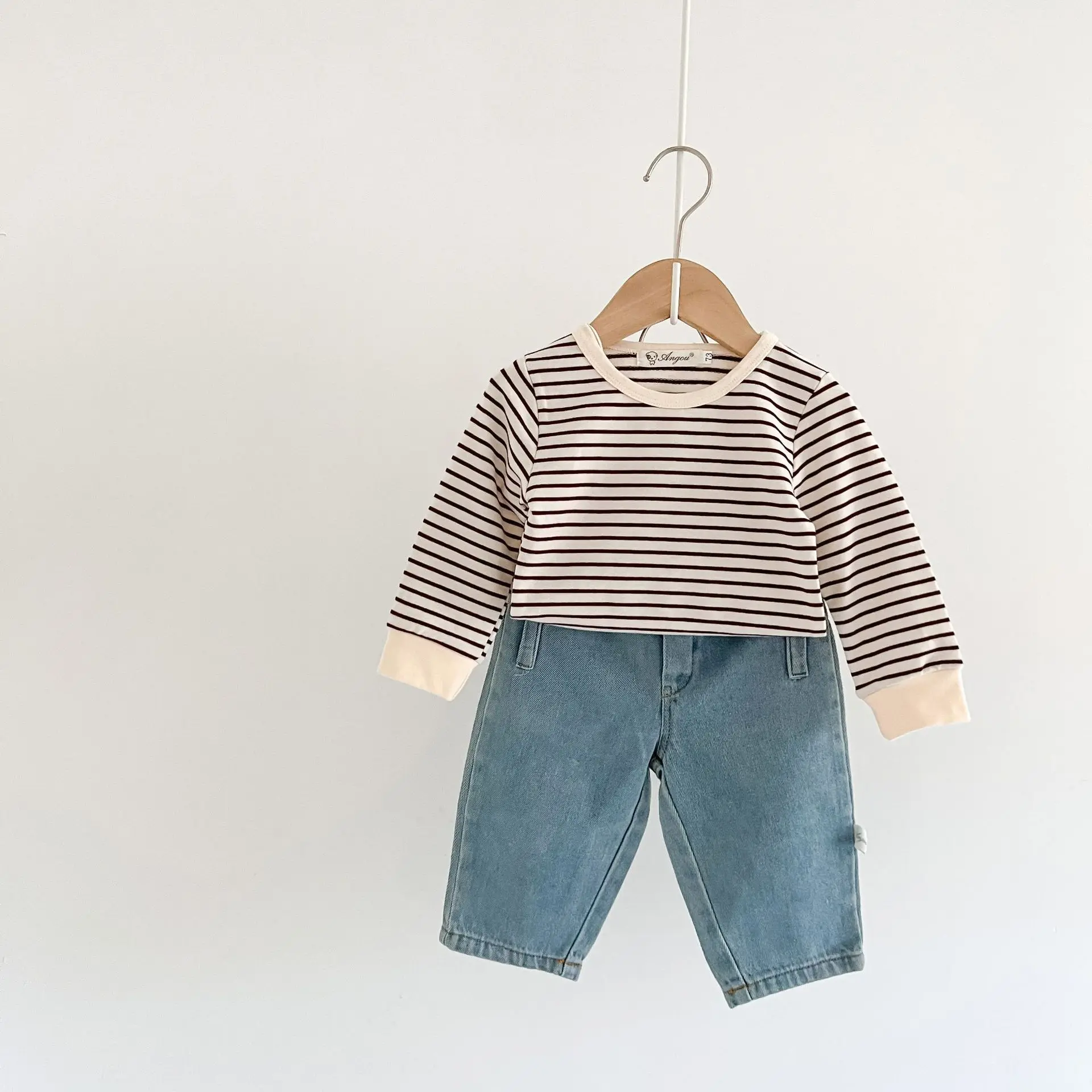 Jeans 2025 Autumn New Baby Pants Korean Version Baby Radish Pants Baby Trousers
Jeans 2025 Autumn New Baby Pants Korean Version Baby Radish Pants Baby Trousers