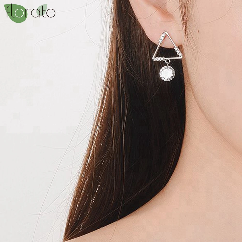 925 Sterling Silver Needle New Design Zircon Pendant Geometry Earrings for Women 18K Gold Stud Earrings Party Fashion Jewelry
925 Sterling Silver Needle New Design Zircon Pendant Geometry Earrings for Women 18K Gold Stud Earrings Party Fashion Jewelry