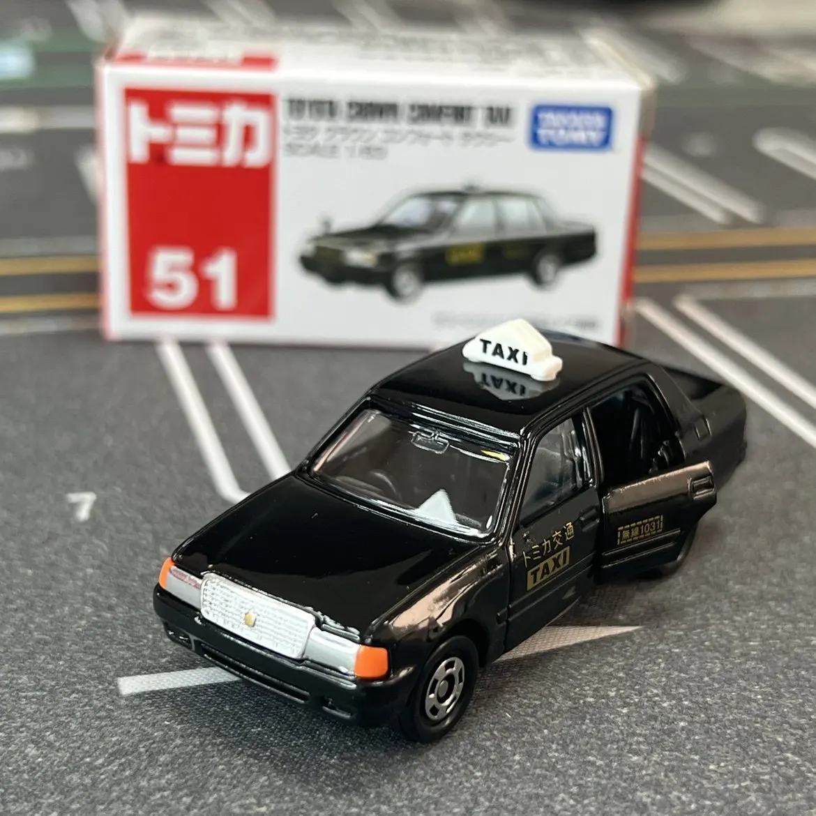 Такара Томи Томика # 051 Toyota Crown Comfort Taxi: Коллекционная модель автомобиля из литого металла, игрушка для мальчиков
Такара Томи Томика # 051 Toyota Crown Comfort Taxi: Коллекционная модель автомобиля из литого металла, игрушка для мальчиков
