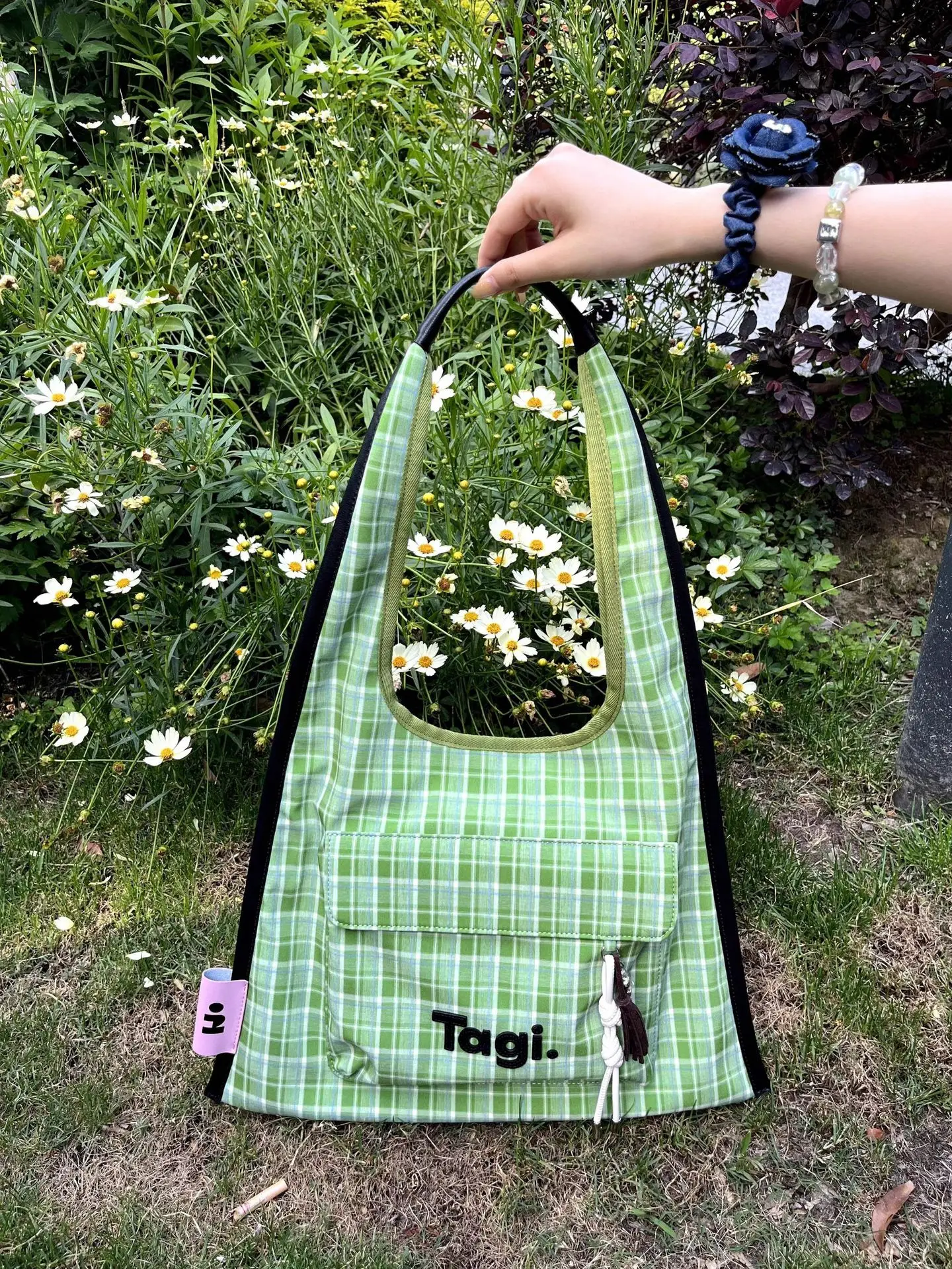 Canvas Tote Bag, Niche Underarm Bag, Soft-Textured Leopard Print, Commuter-Friendly, Large Capacity
Canvas Tote Bag, Niche Underarm Bag, Soft-Textured Leopard Print, Commuter-Friendly, Large Capacity
