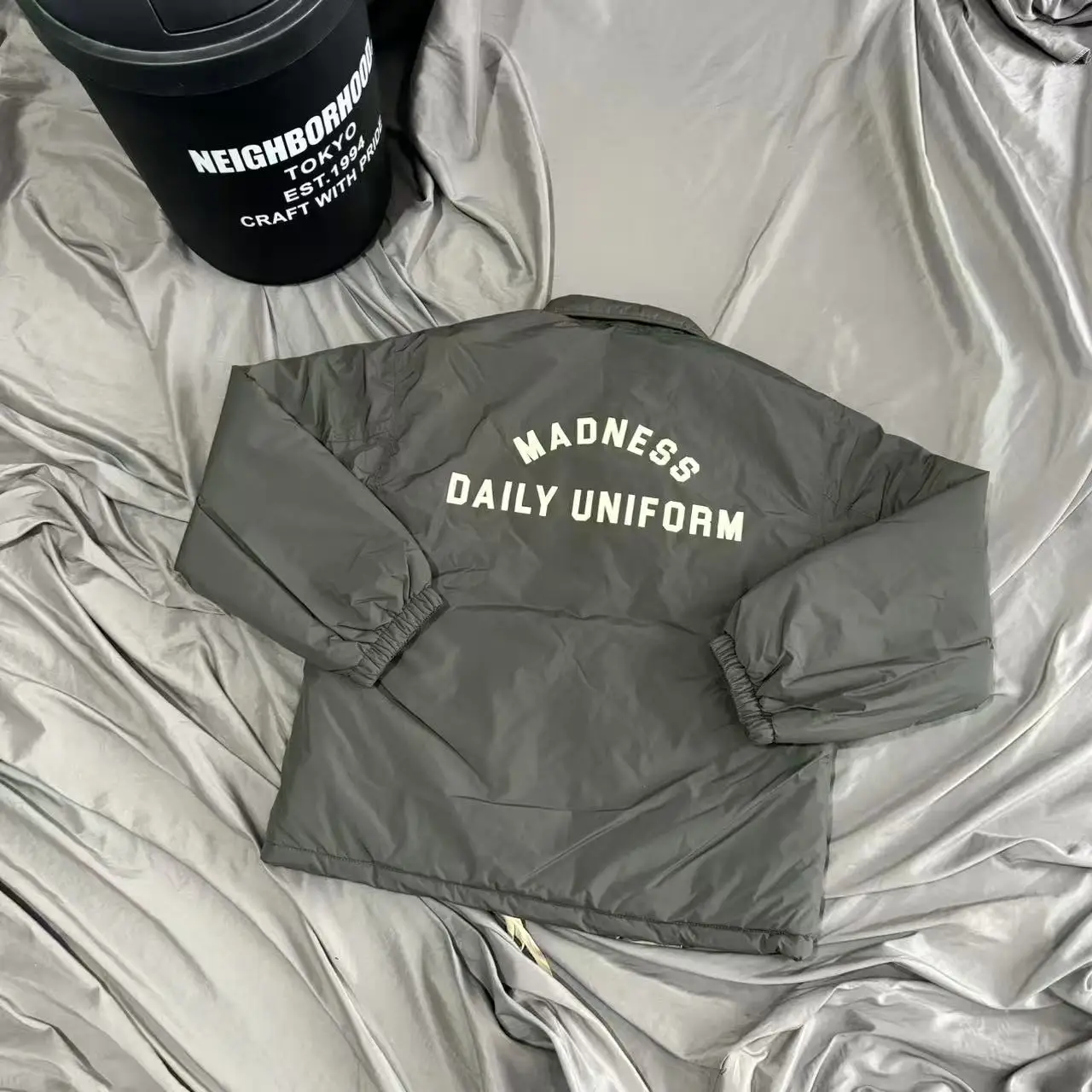 Trendy Japanese Style MDNS X Peace And after 10th Anniversary Collaborative Cotton Jacket Loose Fit Long Sleeve Youth Coat
Trendy Japanese Style MDNS X Peace And after 10th Anniversary Collaborative Cotton Jacket Loose Fit Long Sleeve Youth Coat
