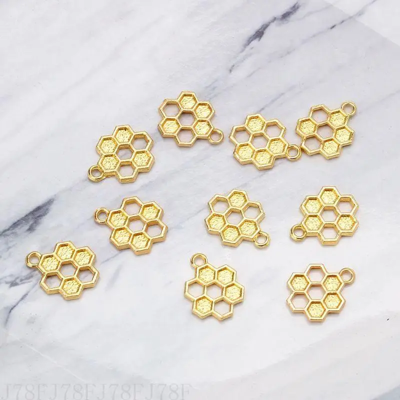 J78F 10 Pcs/Set for Creative Blank Resin Frame Gold Honeycomb Pendant Open Bezel Setting Jewelry Making DIY Arts Crafts Neck
J78F 10 Pcs/Set for Creative Blank Resin Frame Gold Honeycomb Pendant Open Bezel Setting Jewelry Making DIY Arts Crafts Neck