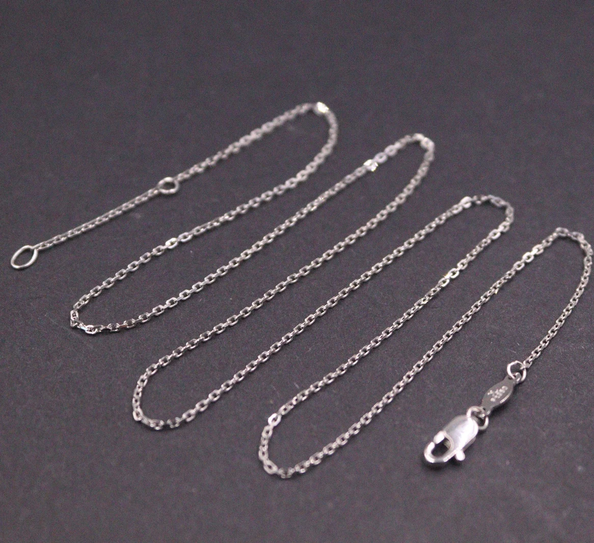 PT950 Pure Solid Platinum 950 Necklace For Women 1mm Cable Chain Link 45cm /3.21g
PT950 Pure Solid Platinum 950 Necklace For Women 1mm Cable Chain Link 45cm /3.21g