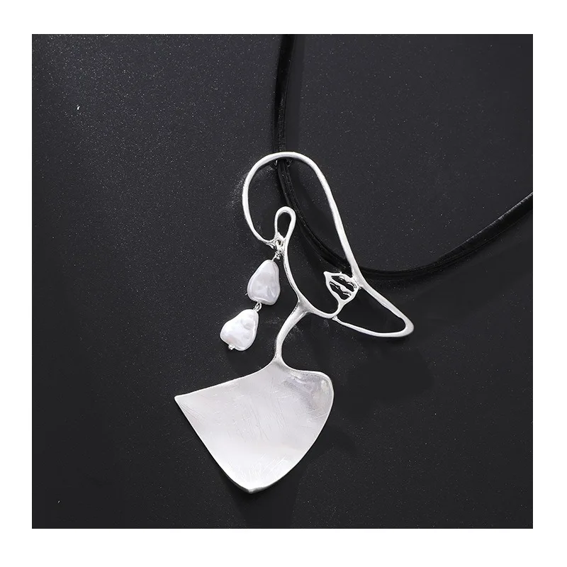 Foreign Trade New Fashion Simple Unique Geometric Alloy Pendant Women's Versatile Premium Clavicle Chain
Foreign Trade New Fashion Simple Unique Geometric Alloy Pendant Women's Versatile Premium Clavicle Chain