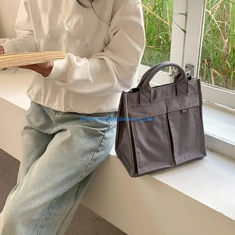 573B Fashionable Crossbody Bag Elegant Nylon Shoulder Bag For Women Offering Durability And Ample Storage Space for Daily Use
573B Fashionable Crossbody Bag Elegant Nylon Shoulder Bag For Women Offering Durability And Ample Storage Space for Daily Use