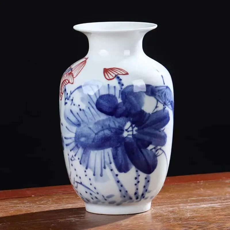 Classic Blue and white porcelain lotus Vase Jingdezhen Chinese Collectible
Classic Blue and white porcelain lotus Vase Jingdezhen Chinese Collectible
