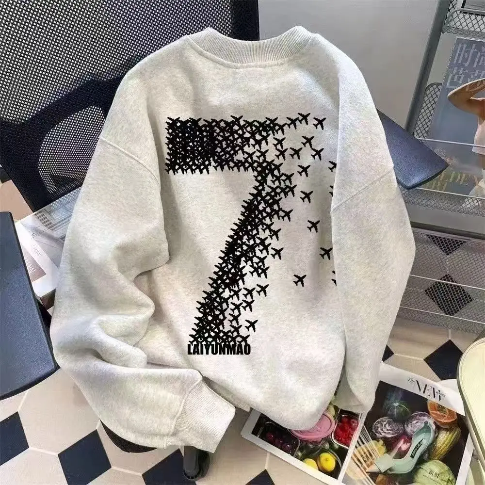 Heavyweight Silver Velvet American Style Sweatshirt Loose Base Layer Warm Top for Autumn Winter Casual Wear Unisex
Heavyweight Silver Velvet American Style Sweatshirt Loose Base Layer Warm Top for Autumn Winter Casual Wear Unisex