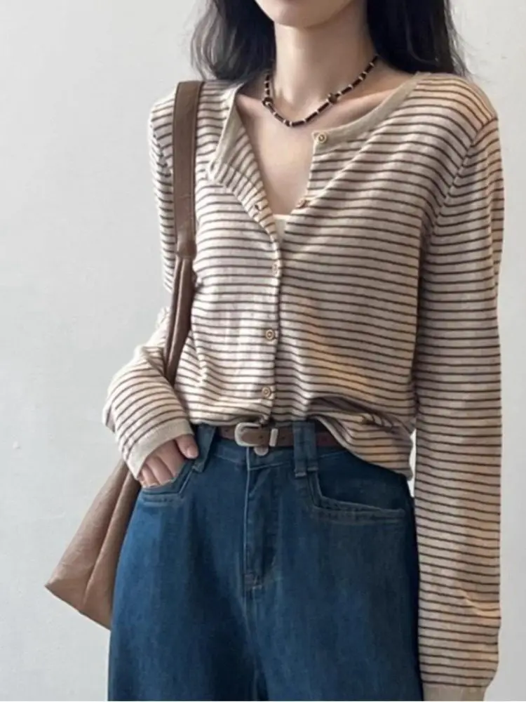 Women's Knitted Open Cardigan Spring 2026 Slim Fit Long Sleeve round Neck Thin Outerwear Casual Style Casual Fashion
Women's Knitted Open Cardigan Spring 2026 Slim Fit Long Sleeve round Neck Thin Outerwear Casual Style Casual Fashion