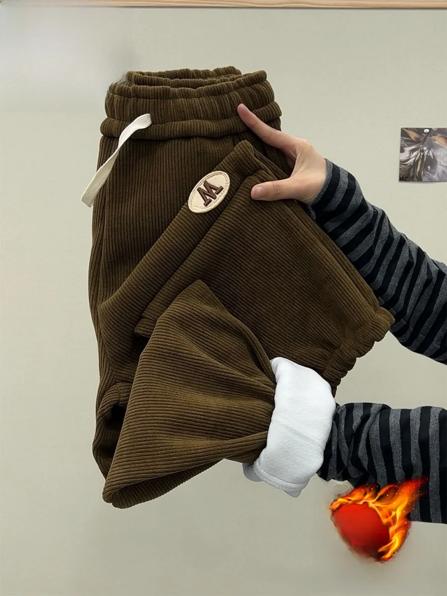 Женские утепленные брюки больших размеров на флисовой подкладке для осени и зимы, повседневные теплые брюки-харланы с высокой талией, свободные леггинсы с манжетами
Женские утепленные брюки больших размеров на флисовой подкладке для осени и зимы, повседневные теплые брюки-харланы с высокой талией, свободные леггинсы с манжетами