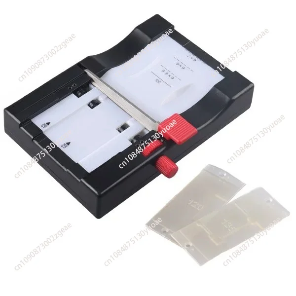 Film cutter trimmer 135 color black and white negative film cutting view 35mm negative film cutting
Film cutter trimmer 135 color black and white negative film cutting view 35mm negative film cutting