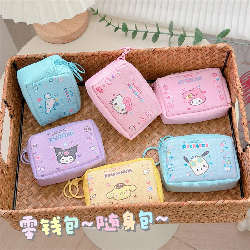 Детская креативная сумка на молнии с героями мультфильмов «Hello Kitty», портативный брелок для ключей для милых девочек, сумка для хранения мелких предметов
Детская креативная сумка на молнии с героями мультфильмов «Hello Kitty», портативный брелок для ключей для милых девочек, сумка для хранения мелких предметов