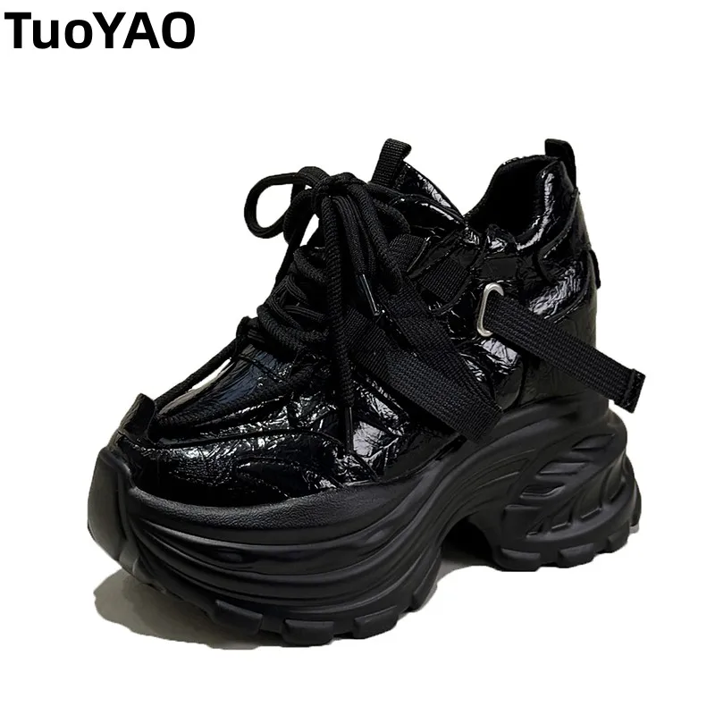 Модные женские кроссовки на платформе 10 см, весенние, на шнуровке, с высокой подошвой, дышащие, для прогулок, на танкетке, повседневные спортивные туфли
Модные женские кроссовки на платформе 10 см, весенние, на шнуровке, с высокой подошвой, дышащие, для прогулок, на танкетке, повседневные спортивные туфли