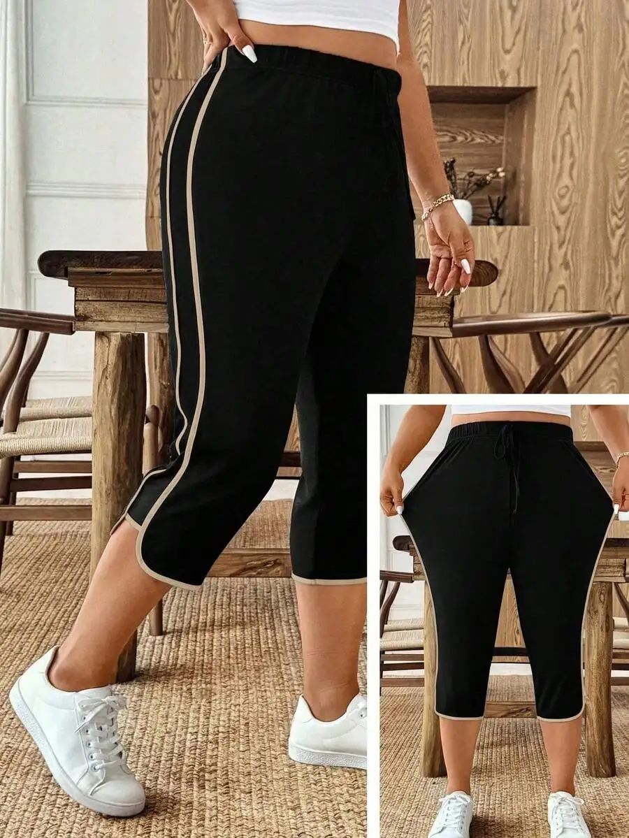 Plus Size Women Casual Striped Loose Capri Pants With Drawstring Waist
Plus Size Women Casual Striped Loose Capri Pants With Drawstring Waist
