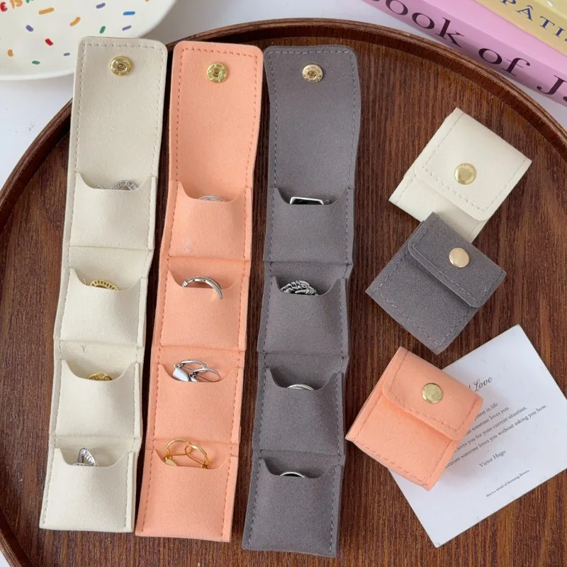 Fashion Portable Velvet Jewelry Display Bag Set Foldable Container Necklace Ring Packing Bag Storage Case Earrings Organizer
Fashion Portable Velvet Jewelry Display Bag Set Foldable Container Necklace Ring Packing Bag Storage Case Earrings Organizer