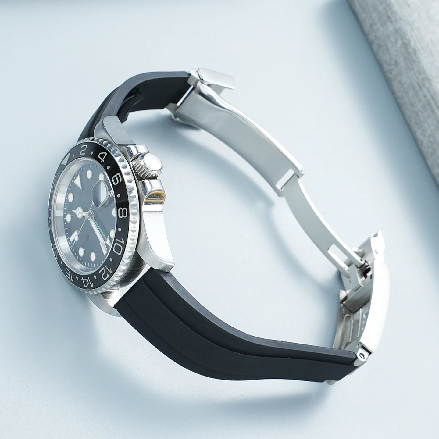 20mm Fluororubber FKM Watchband For Rolex Panda Submariner GMT Daytona Yacht Master Bracelet Spring Adjustbale Clasp Watch Strap
20mm Fluororubber FKM Watchband For Rolex Panda Submariner GMT Daytona Yacht Master Bracelet Spring Adjustbale Clasp Watch Strap